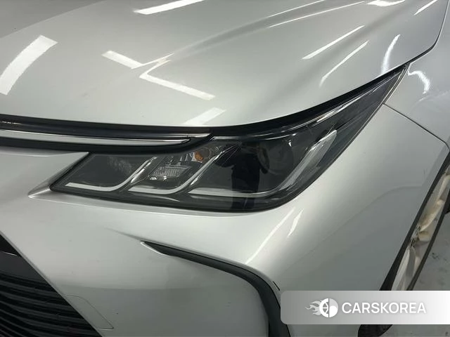 Toyota Corolla 2022 Серебристо-серый из Китая, фото 3