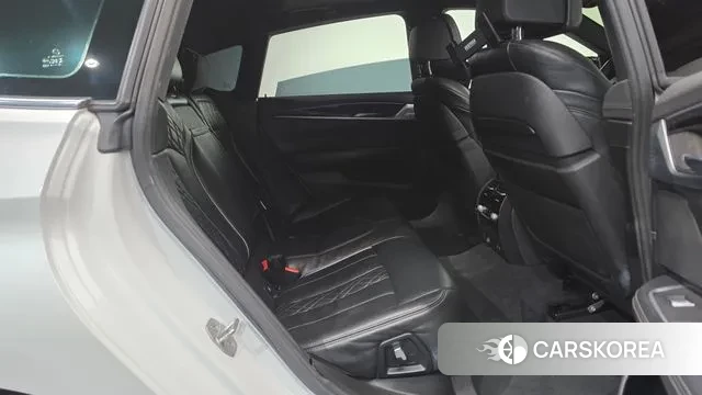 BMW 6 Series GT (G32) 2020 Белый из Кореи, фото 3