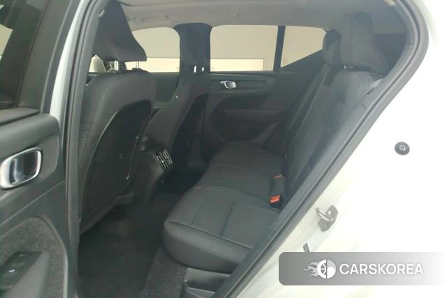 Volvo XC40 2021 Белый из Китая, фото 3