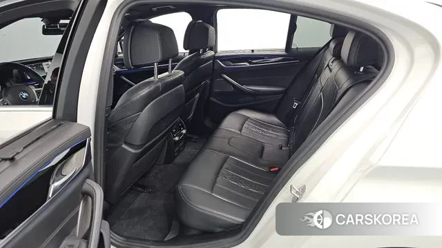 BMW 5 Series (G30) 2020 Белый из Кореи, фото 3