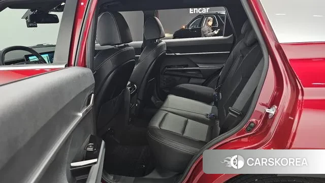 Ssangyong Torres 2022 Красный из Кореи, фото 3