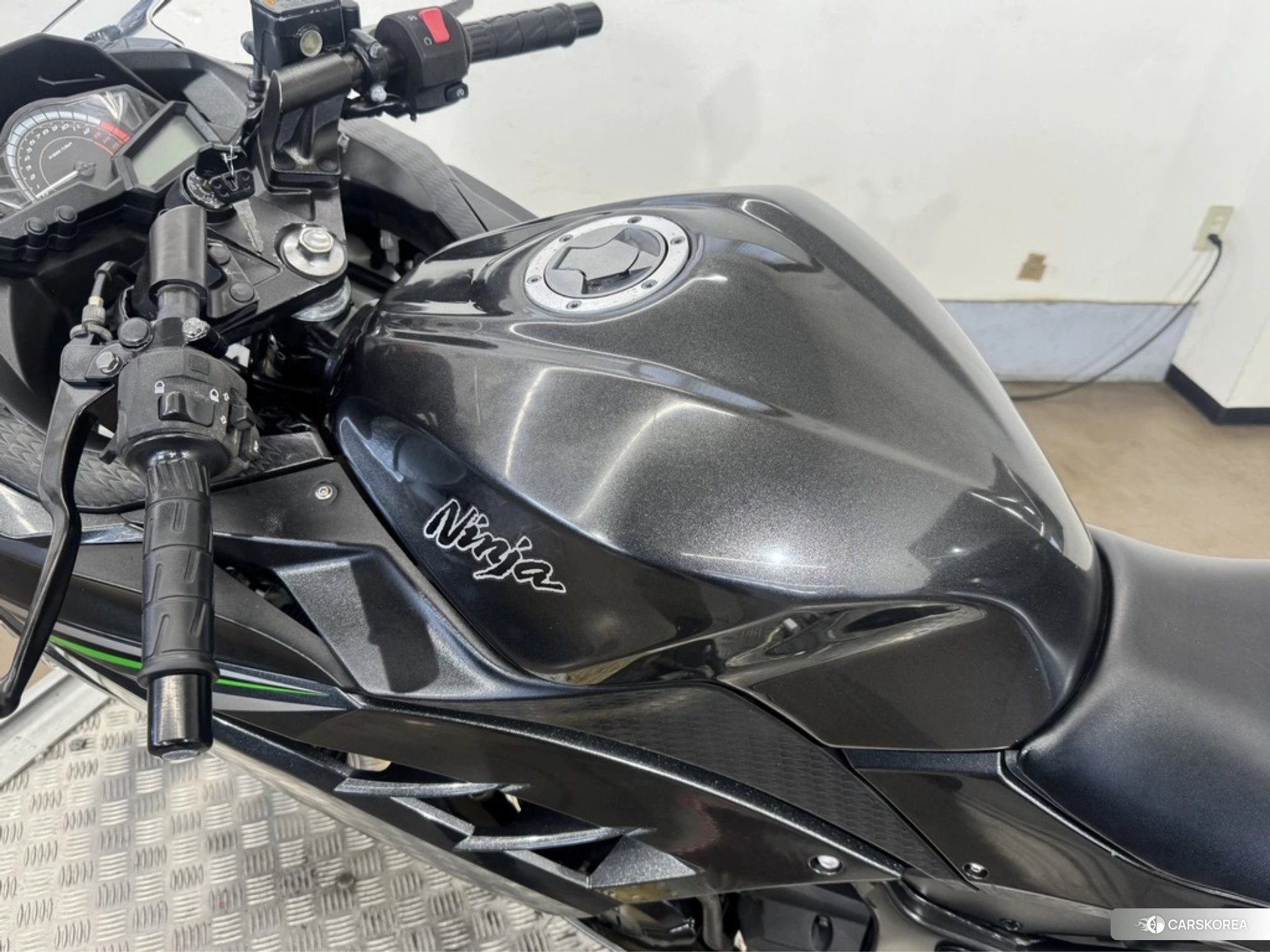 Kawasaki NINJA 250 2016 из Японии, фото 3