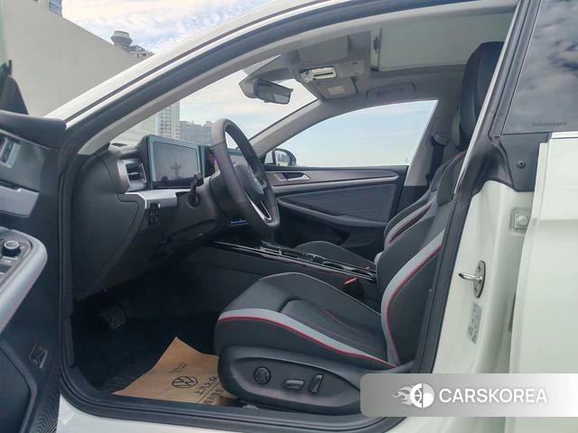 Volkswagen Lingdu 2024 Белый из Китая, фото 3