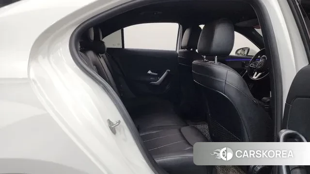 Mercedes-Benz A-Class W177 2021 Белый из Кореи, фото 3