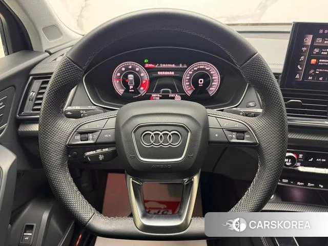 Audi Q5L 2021 Черный из Китая, фото 3