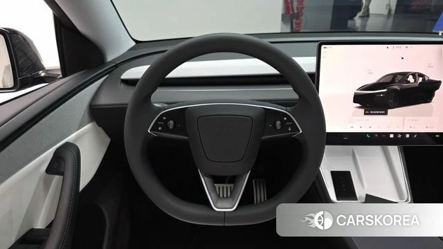 Tesla Model Y 2025 Черный из Кореи, фото 3