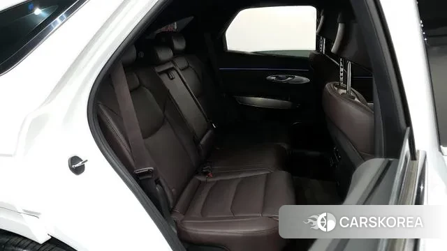 Genesis GV70 2024 Белый из Кореи, фото 3