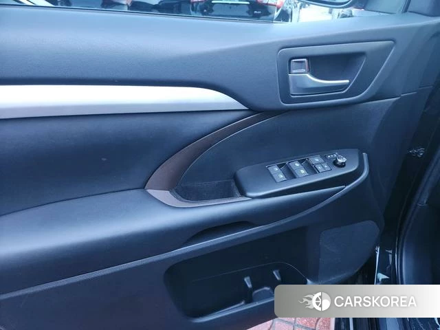 Toyota Highlander 2021 Черный из Китая, фото 3