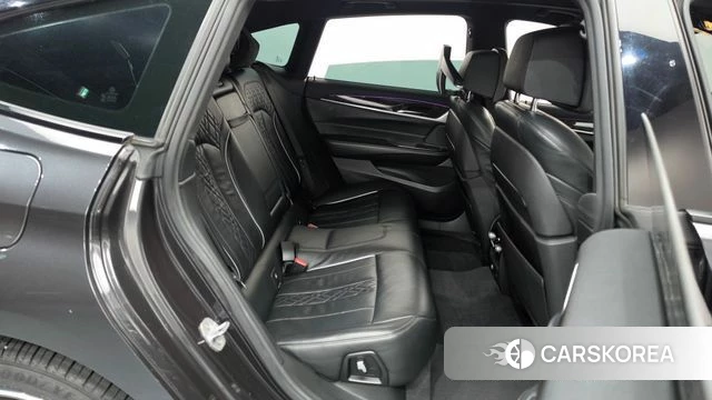 BMW 6 Series GT (G32) 2018 Серый из Кореи, фото 3