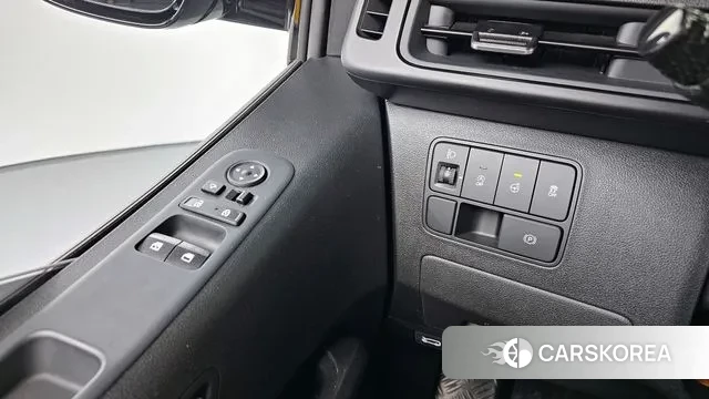 Hyundai Staria 2023 Серый из Кореи, фото 3