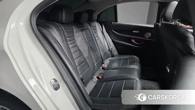 Mercedes-Benz E-Class W213 2018 Белый из Кореи, фото 3