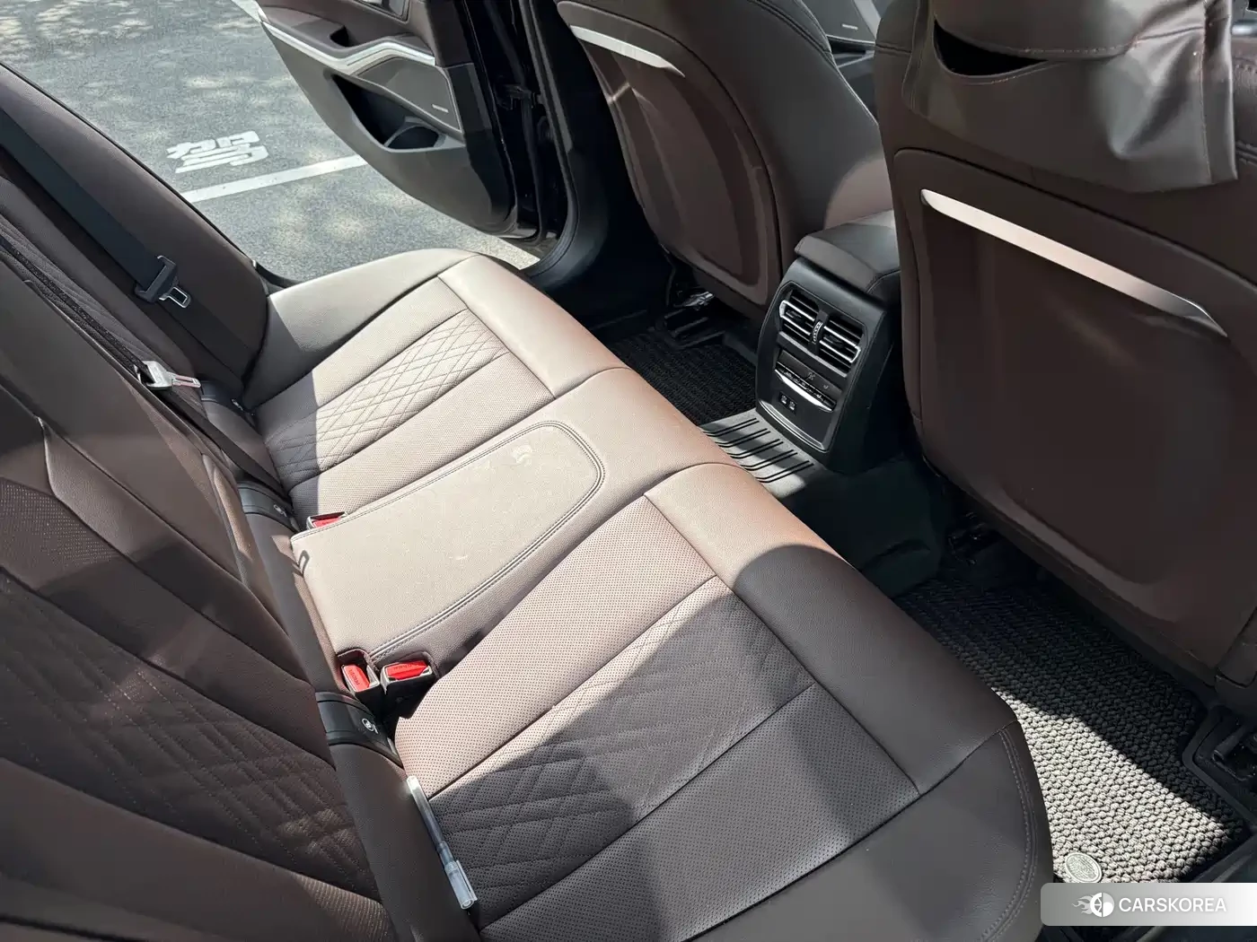 BMW 3 series 2024 Черный из Китая, фото 3