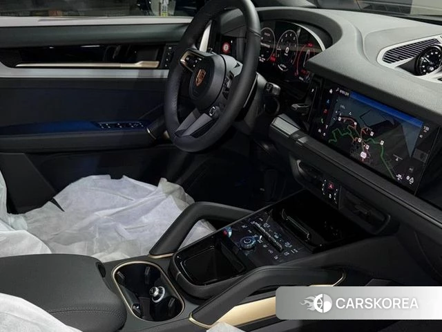 Porsche Cayenne (PO536) 2026 Черный из Кореи, фото 3