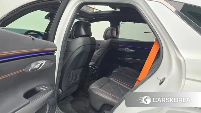 Genesis GV70 2024 Белый из Кореи, фото 3