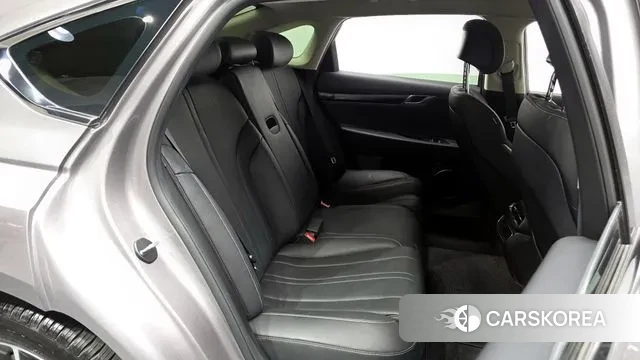 Genesis G80 (RG3) 2023 Серебряный из Кореи, фото 3