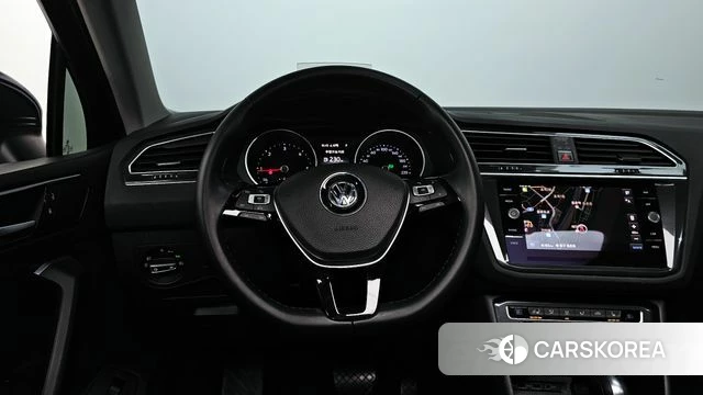Volkswagen Tiguan second Generation 2018 Синий из Кореи, фото 3