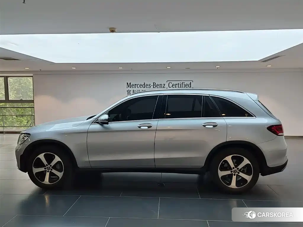 Mercedes-Benz GLC 2022 Silver/gray из Китая, фото 4