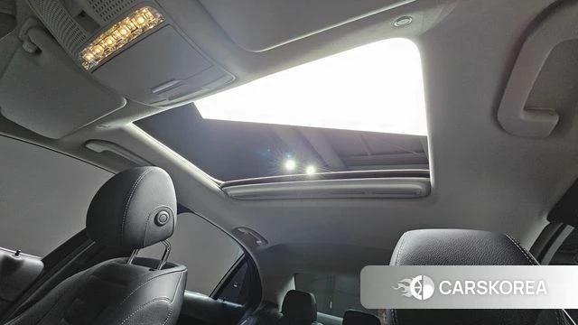 Mercedes-Benz E-Class W213 2018 Белый из Кореи, фото 3