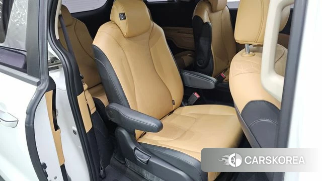 Kia Carnival 4th generation 2023 Белый из Кореи, фото 3