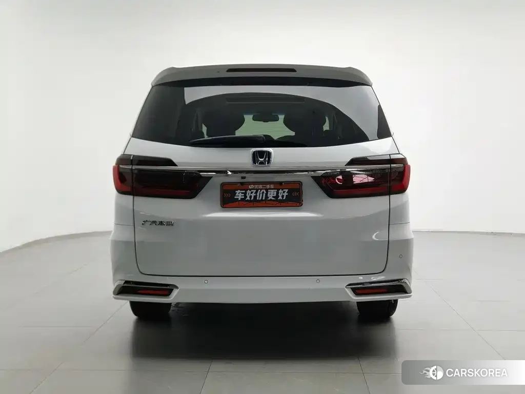 Honda Odyssey 2022 Белый из Китая, фото 3