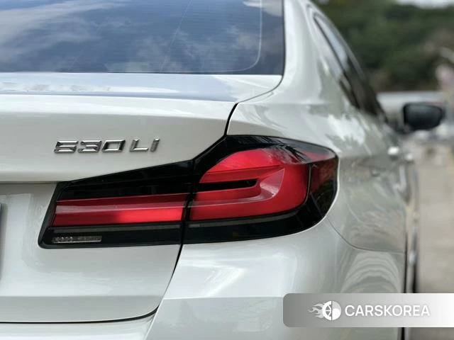 BMW 5 series 2021 Белый из Китая, фото 3