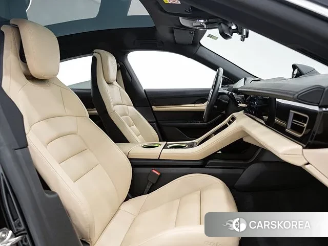 Porsche Taycan 2023 Черный из Кореи, фото 3