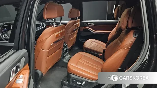 BMW X7 (G07) 2023 Черный из Кореи, фото 3