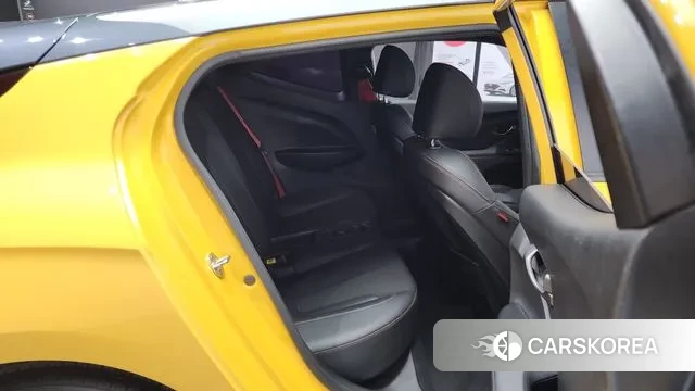 Hyundai Veloster (JS) 2018 Желтый из Кореи, фото 3