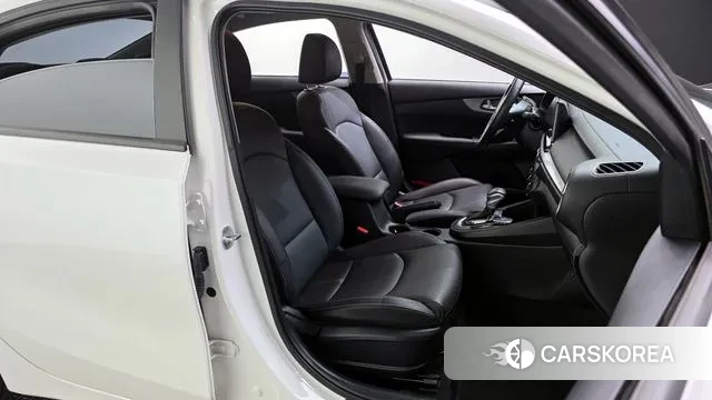 Kia Come New K3 2021 Белый из Кореи, фото 3