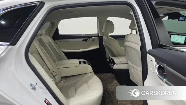 Hyundai The New Grandeur IG Hybrid 2022 Белый из Кореи, фото 3