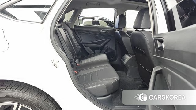 Volkswagen 7th Generation of Jetta 2022 Белый из Кореи, фото 3