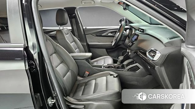 Chevrolet (GM Daewoo) Trailblazer 2022 Черный из Кореи, фото 3
