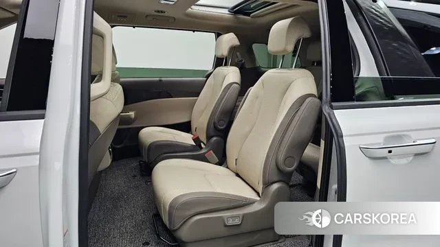 Kia The New Carnival 4th Generation 2025 Белый из Кореи, фото 3