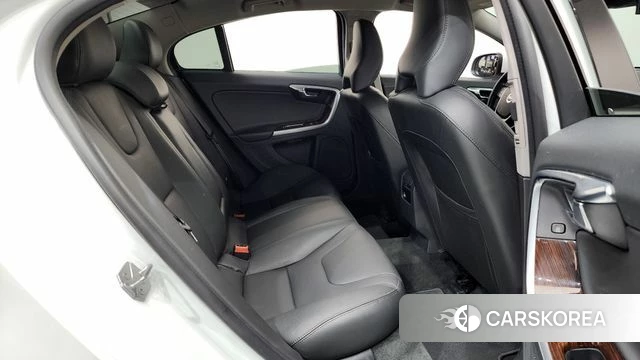 Volvo S60 2018 Белый из Кореи, фото 3