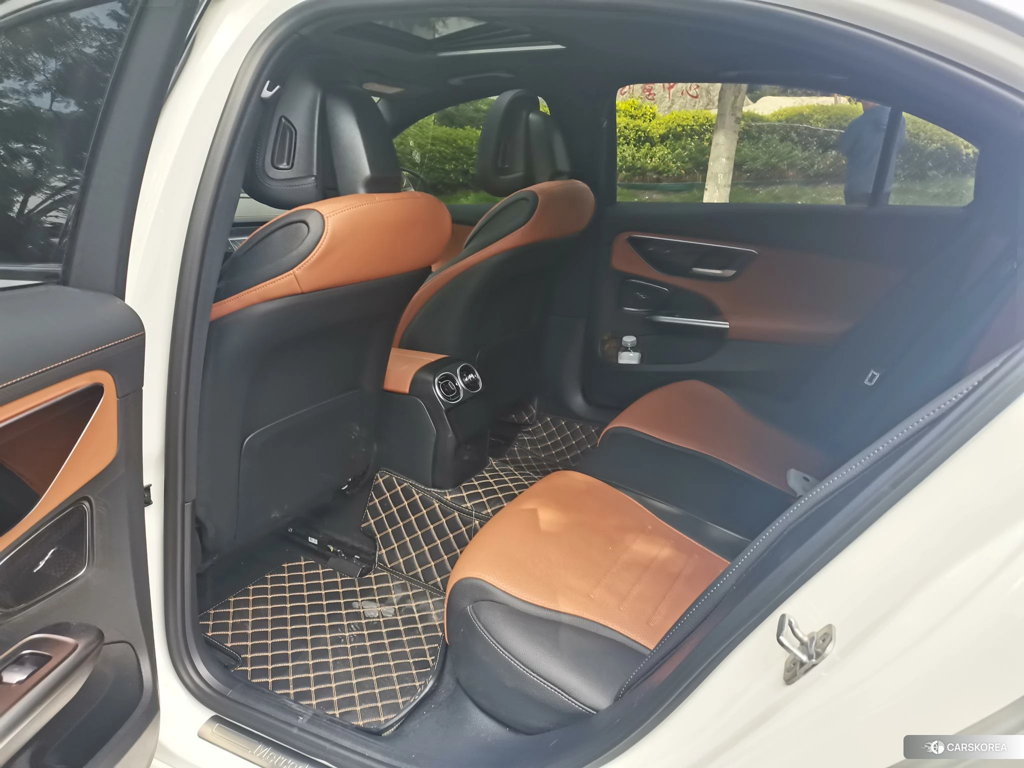 Mercedes-Benz Class C 2023 Серебристо-серый из Китая, фото 3