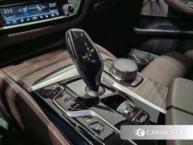 BMW 5 series 2023 Белый из Китая, фото 3