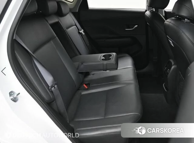 Hyundai Kona (SX2) 2023 Белый из Кореи, фото 3