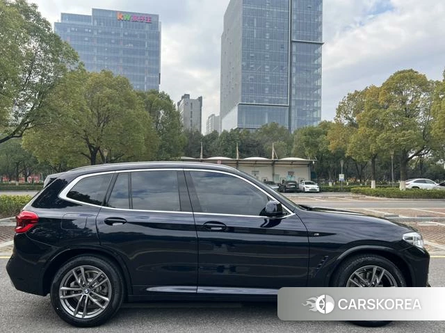 BMW X3 2022 Черный из Китая, фото 3