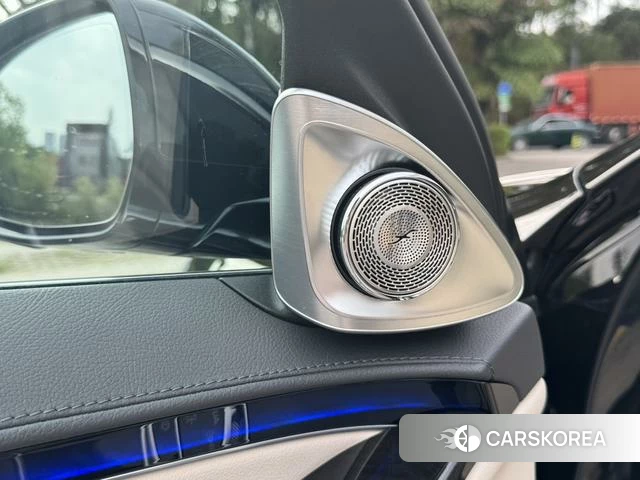 Mercedes-Benz Maybach S-class 2023 Черный из Китая, фото 3