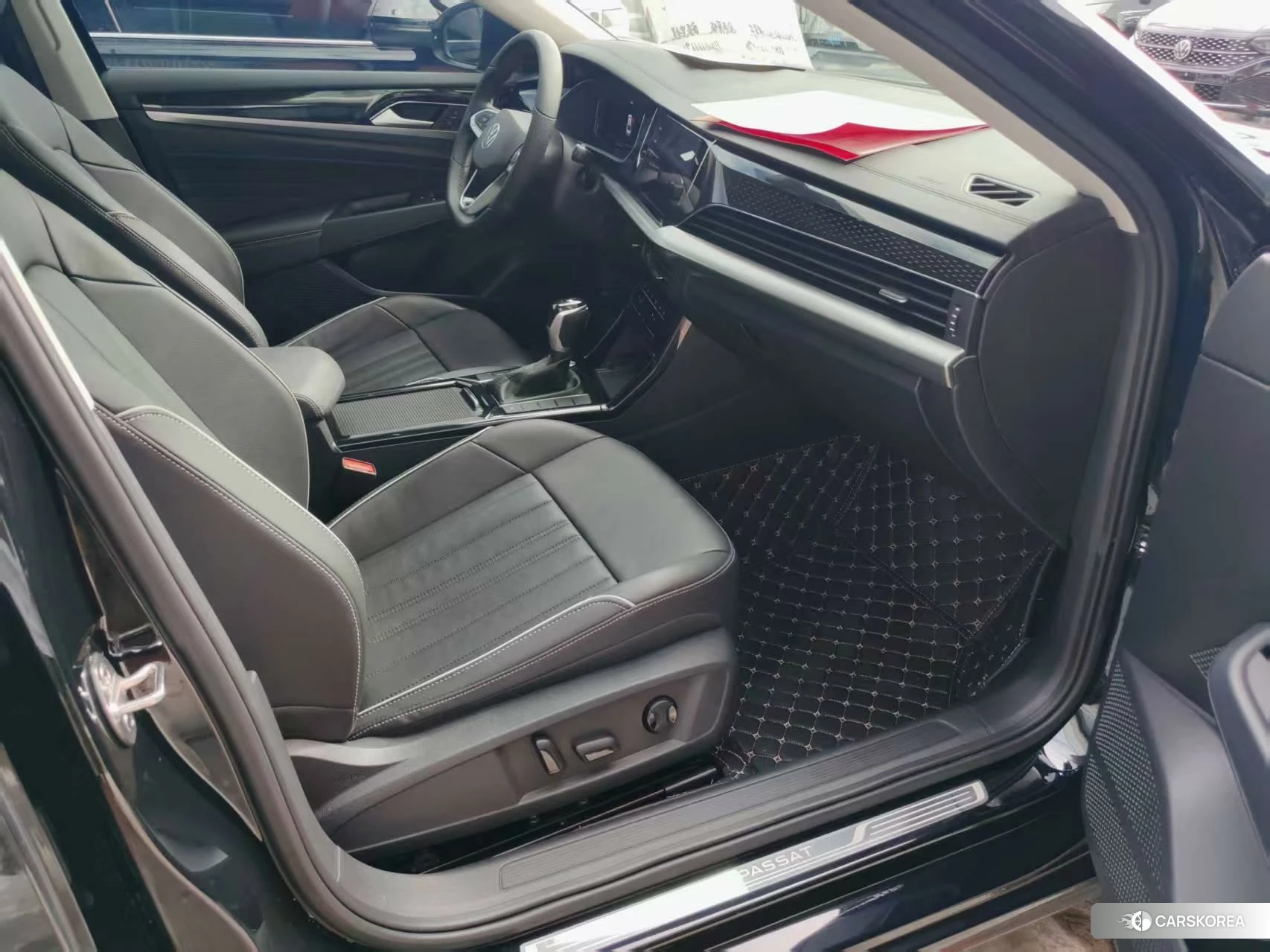 Volkswagen Passat 2021 Черный из Китая, фото 3