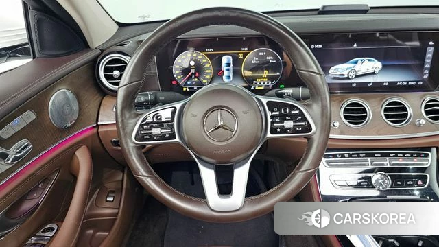 Mercedes-Benz E-Class W213 2019 Белый из Кореи, фото 3