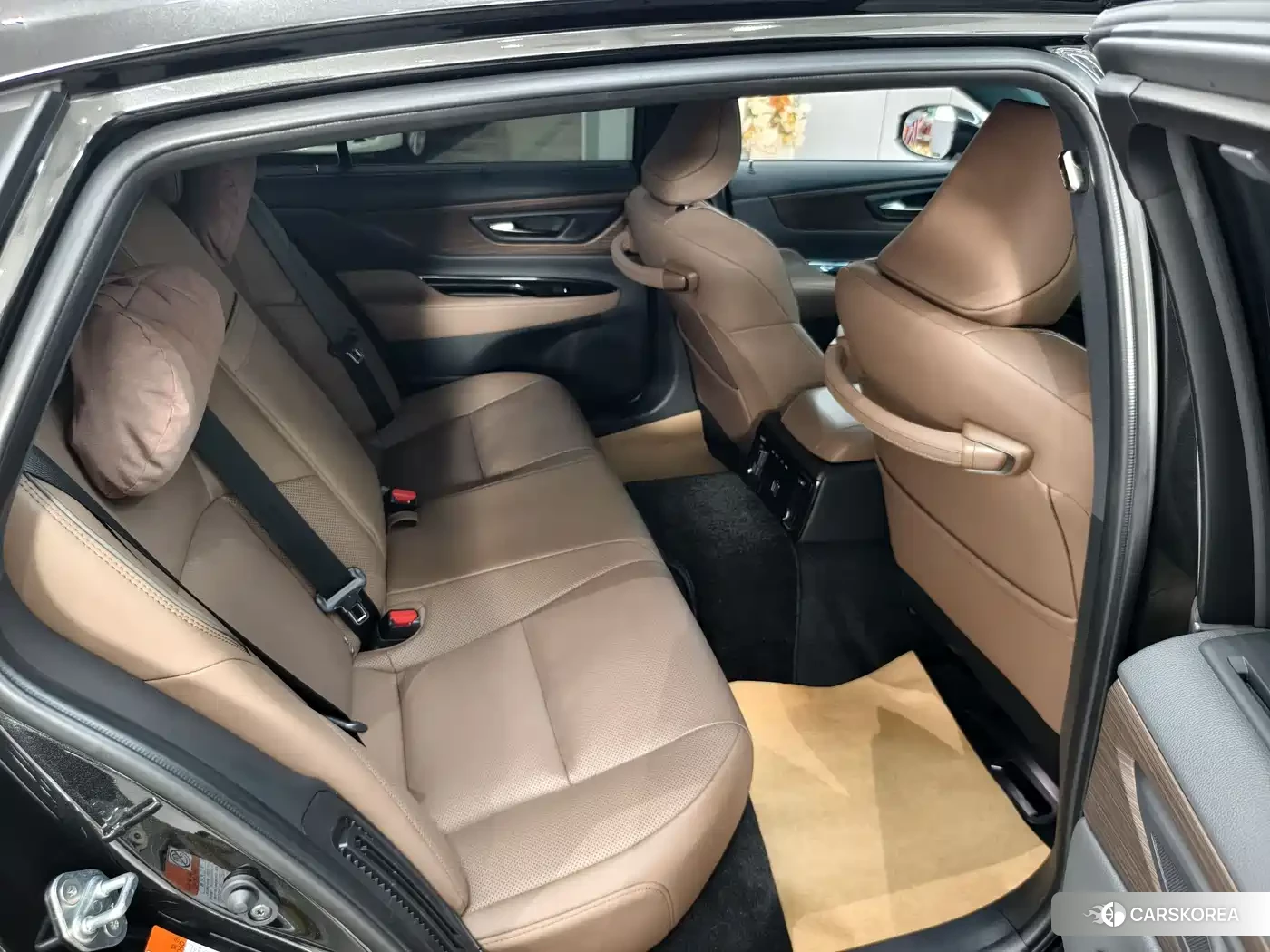 Toyota Crown 2025 Черный из Китая, фото 3