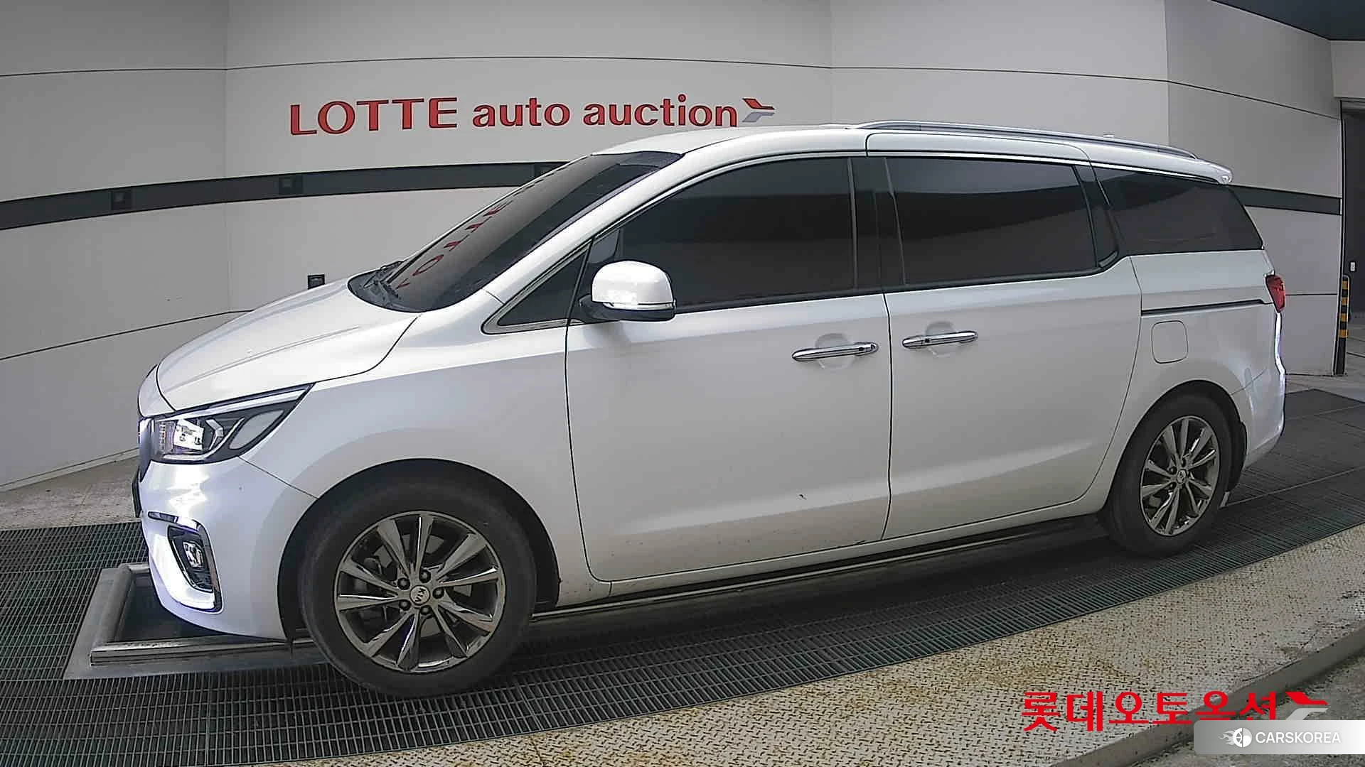 Kia Carnival 2019 Белый из Кореи, фото 3