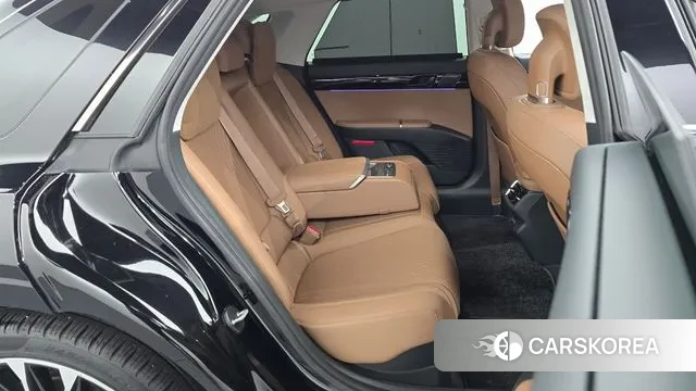 Hyundai Grandeur Hybrid (GN7) 2023 Черный из Кореи, фото 3