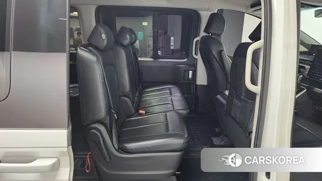 Hyundai Staria 2021 Белый из Кореи, фото 3