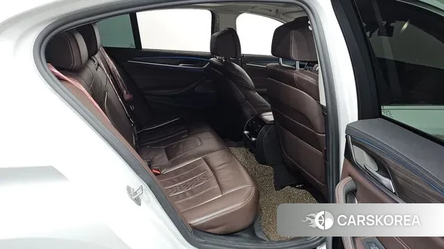 BMW 5 Series (G30) 2020 Белый из Кореи, фото 3