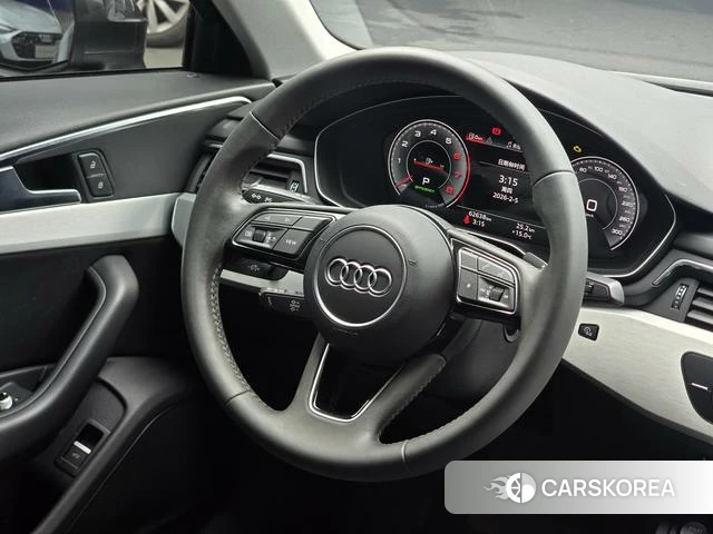 Audi A4L 2021 Темно-серый из Китая, фото 3