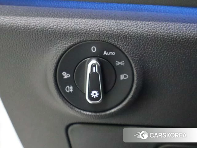 Volkswagen Sagitar 2024 Белый из Китая, фото 3