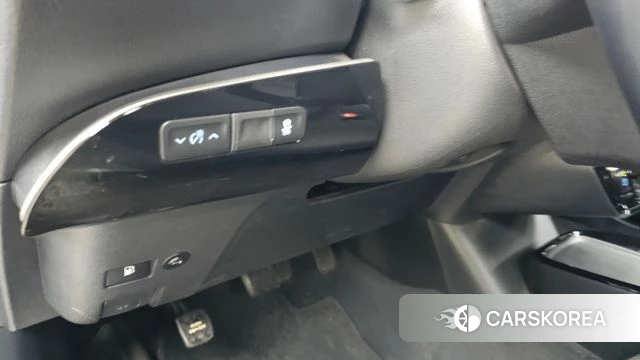 Toyota Prius 4th Generation 2019 Черный из Кореи, фото 3