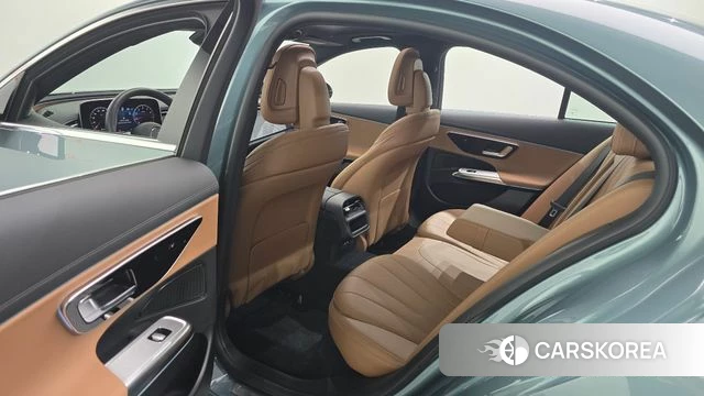 Mercedes-Benz E-Class W214 2025 Синий нефрит из Кореи, фото 3
